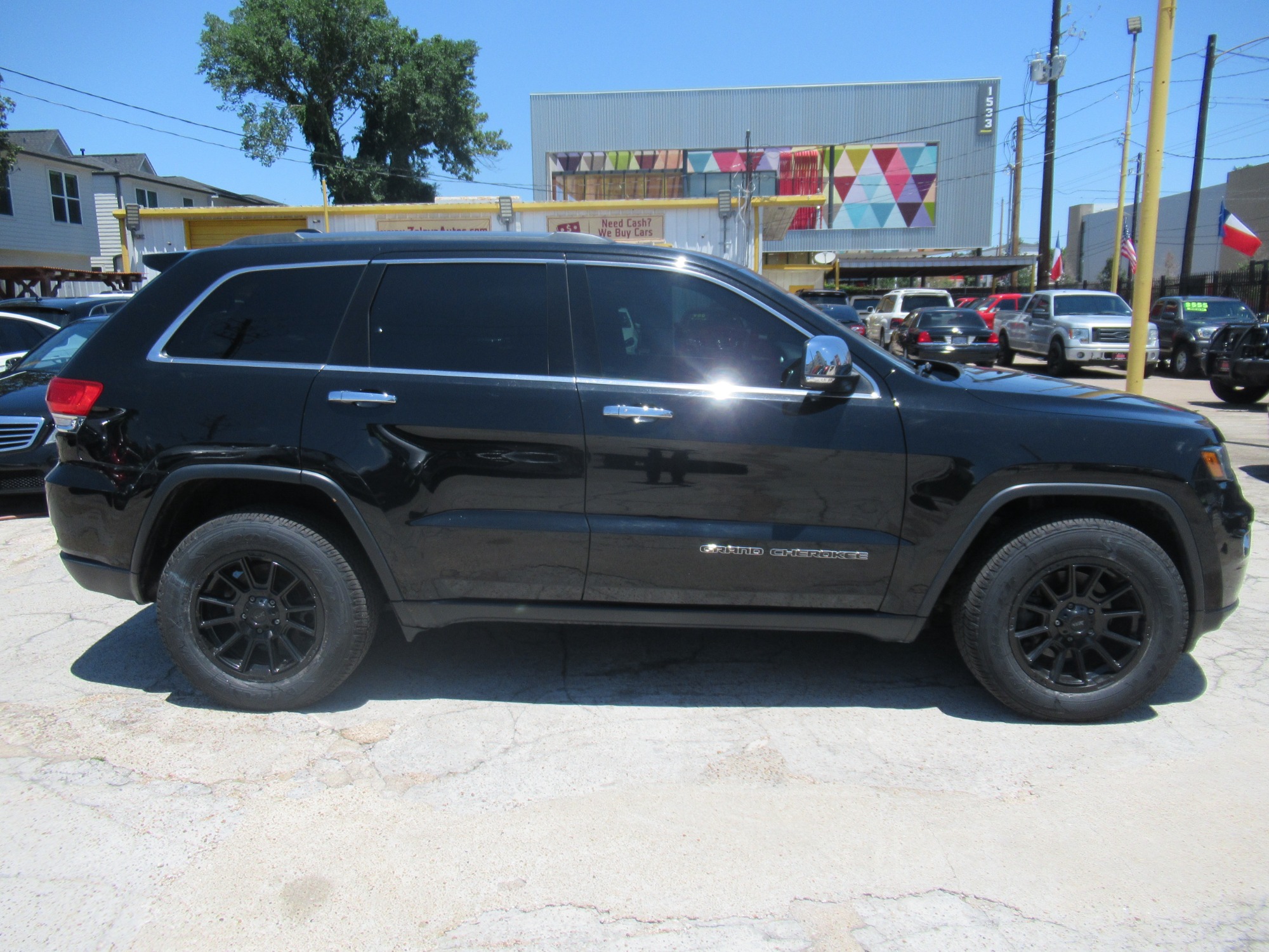 photo of 2018 Jeep Grand Cherokee Limited 2WD
